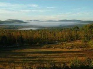 3 Grand View Dr, Dixfield, ME 04224