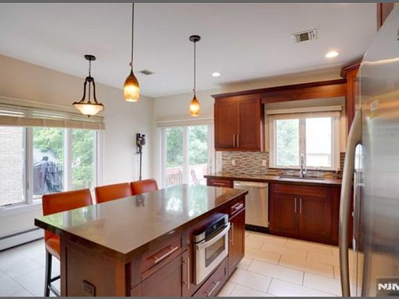 5th image of 415 Westview Pl