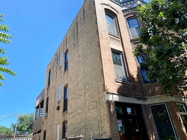 1st image of 1941 N Sheffield Ave #3