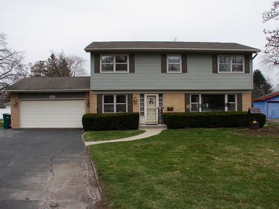 571 Dawn Cir, Grayslake, IL, 60030