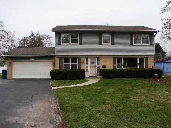 571 Dawn Cir, Grayslake, IL 60030