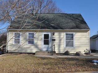 1225 Lincoln Dr, Marion, IA 52302
