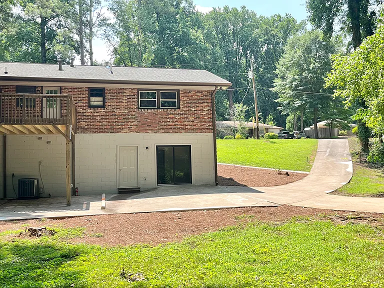 1346 Willivee Dr — Photo 22