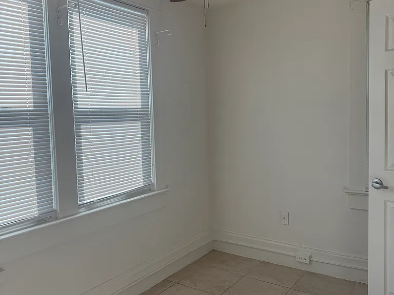 23 S Hollywood Ave #6 — Photo 16