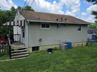 540 Boquet St, Carnegie, PA 15106