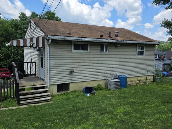 540 Boquet St, Carnegie, PA 15106