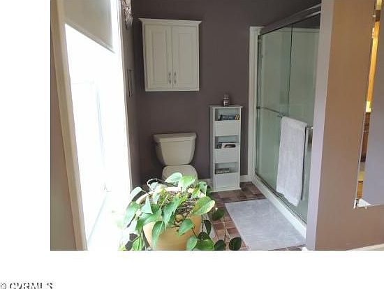 4th image of 587 Bent Creek Ln