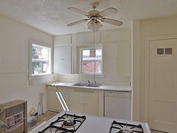 5th image of 3334 S 7th St