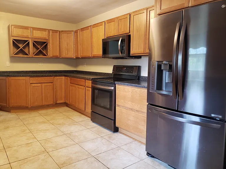 2267 S Syene Rd — Photo 9