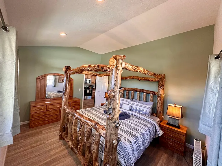 440 Hickok Trl — Photo 8