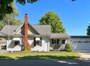 9448 Butternut St, New Lothrop, MI 48460