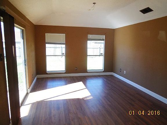 3rd image of 2609 Virginian Colony Ave