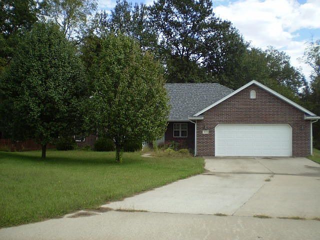 2nd image of 402 Renee Dr