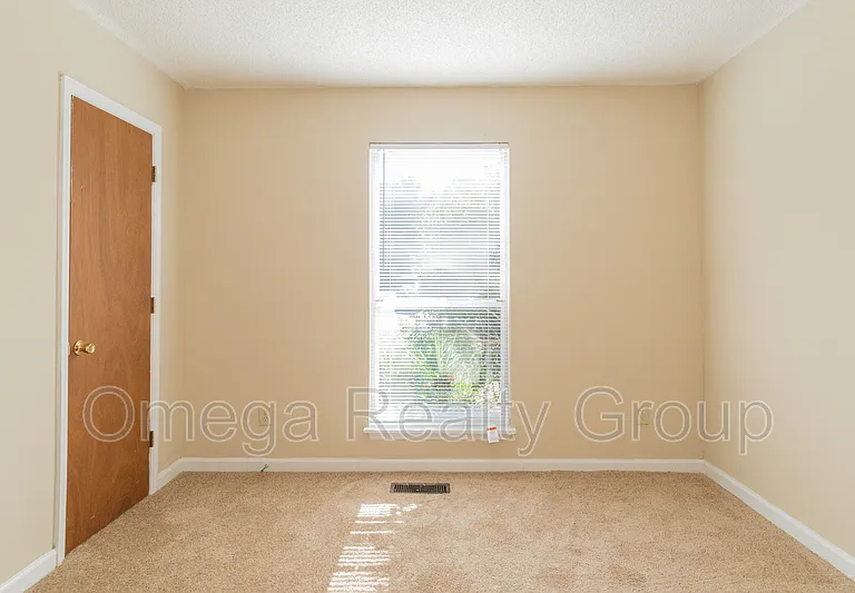 41 Dana Dr — Photo 21