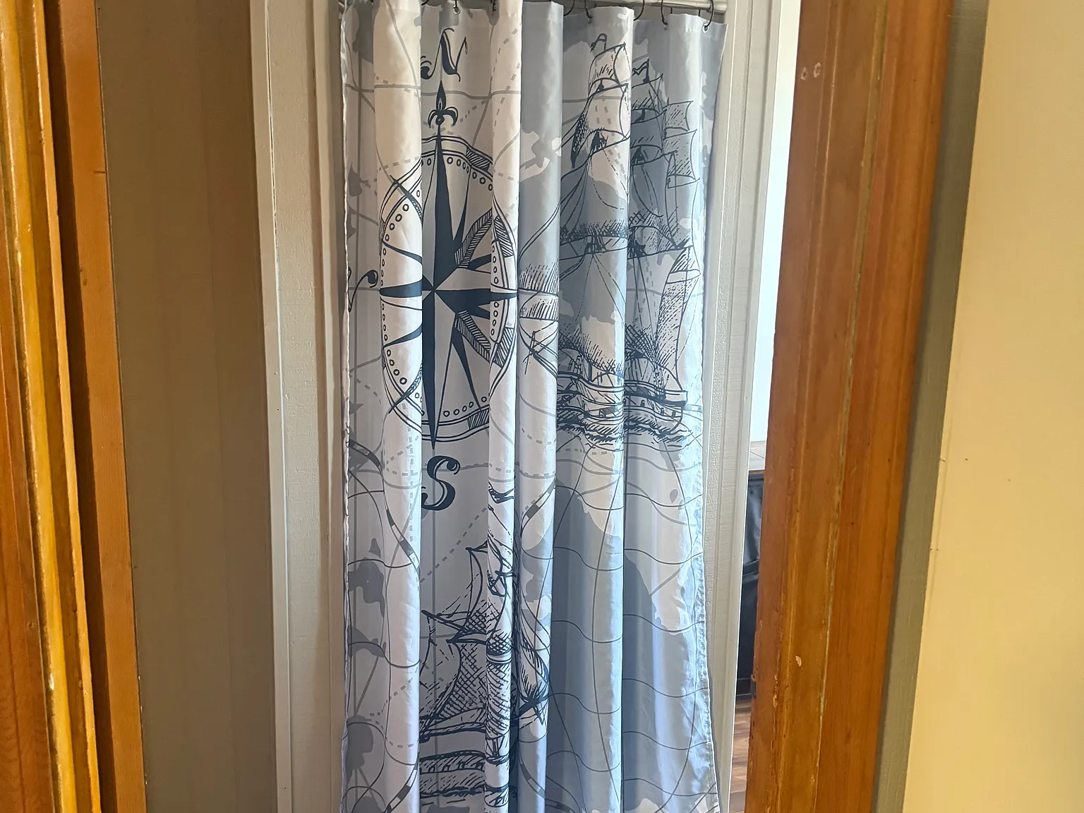 Studio, 550 sqft, $850 — Photo 3