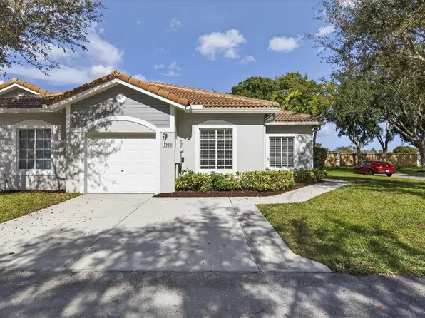 4243 SW 10th Ct, Deerfield Beach, FL 33442