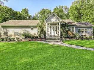 2 Victory Rd, Suffern, NY 10901