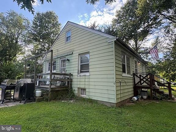 2nd image of 13 Michigan Rd