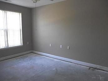4th image of 304 Riveranne Ct APT 112
