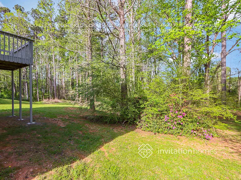 155 Russell Dr — Photo 21