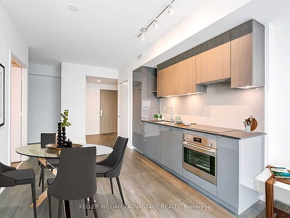 2nd image of 161 Roehampton Ave #3307