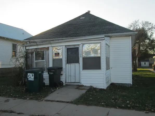 1308 S Osteopathy Ave, Kirksville, MO 63501