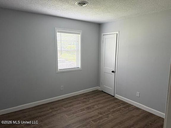 3rd image of 265 Chickasaw St