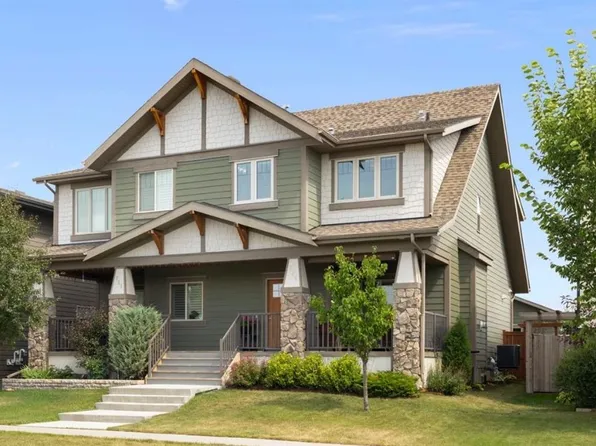 719 W Mahogany Blvd SE, Calgary, AB T3M 2G9