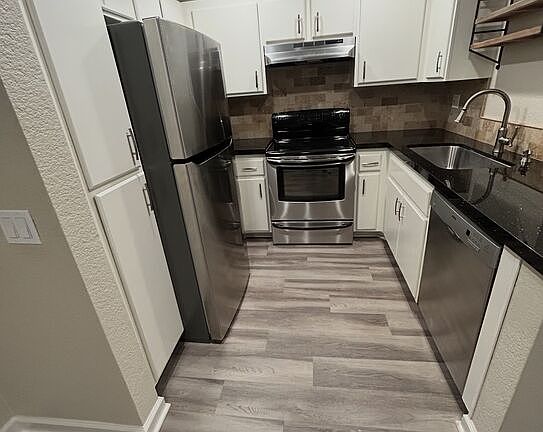4th image of 2505 San Gabriel Way Unit 203