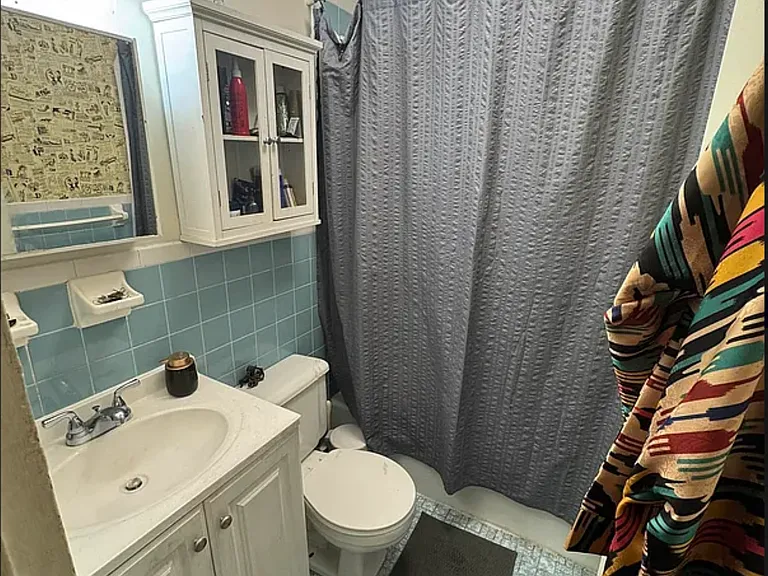450 W 47th St #2A — Photo 8