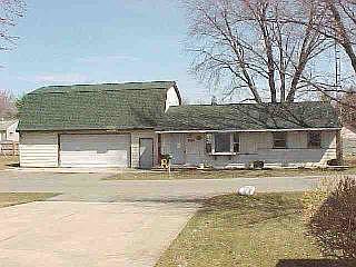 1st image of 3251 W Lakeshore Dr