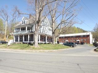 15 River St #2, Russell, MA 01071