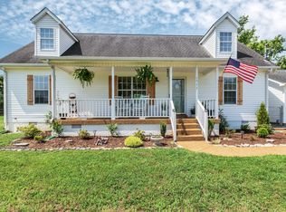 1511 Bridle Ln, Chapel Hill, TN 37034