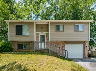 203 Hadleigh Rd, Bolingbrook, IL 60440