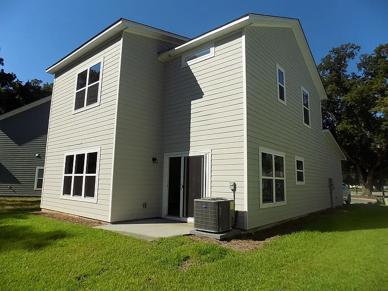 16 Circlewood Dr — Photo 18