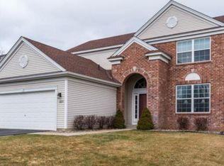 1629 Oakbrooke Dr, Eagan, MN 55122