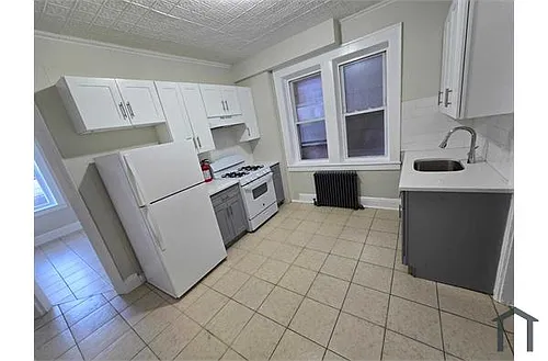 269 Spring St Photo 1