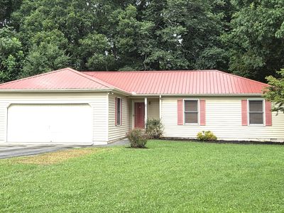 254 Greenfield Ln, Estill Springs, TN, 37330