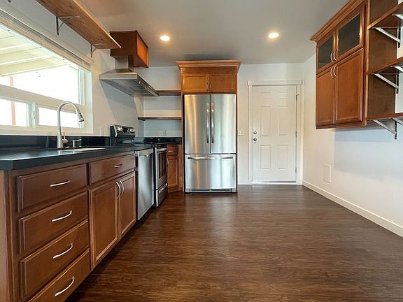 3rd image of 31 S Lee Ct