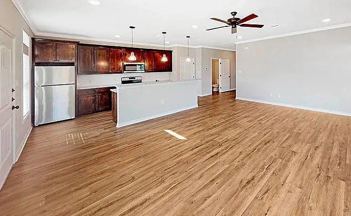4 bed, 4.5 bath, 1936 sqft, $4,595 — Photo 4