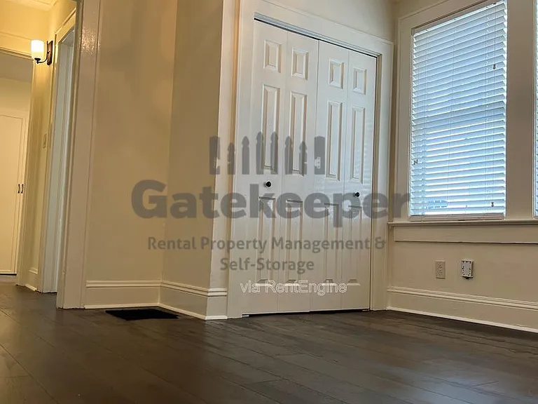 1565 Walker Ave #B — Photo 6