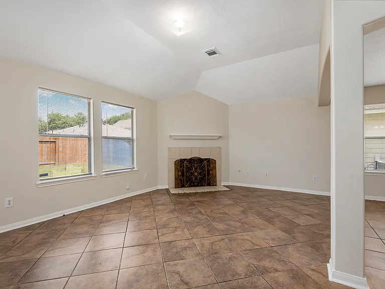 6023 Barany Ct — Photo 34