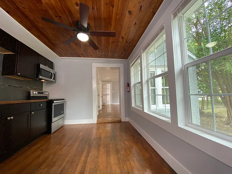 1738 Santa Anna St #1 — Photo 8