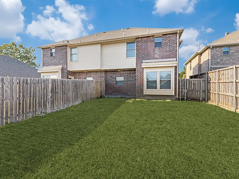 224 Wyndham Meadows Way — Photo 17