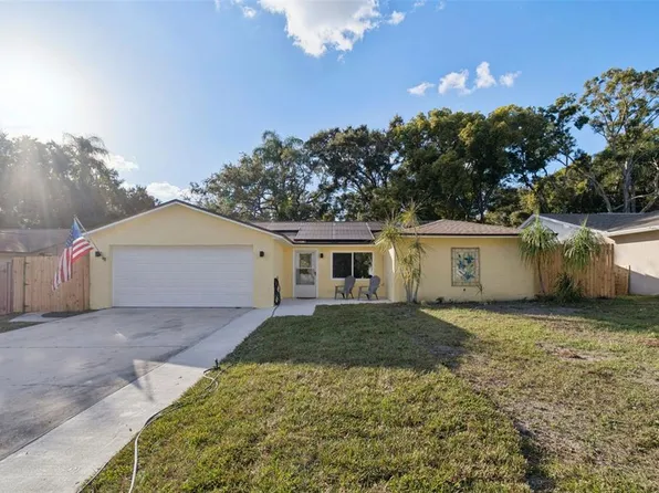 2195 Glen Dr, Safety Harbor, FL 34695