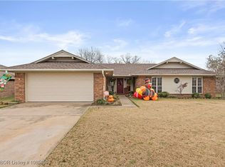 1212 Butterfield Trl, Van Buren, AR 72956