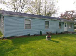 1834 Finley Dr, Fremont, OH 43420