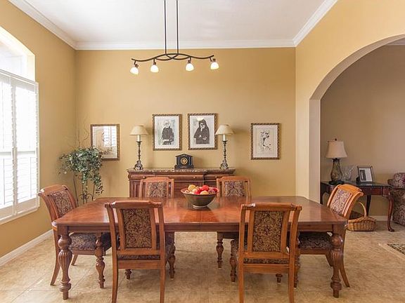 5th image of 23425 Valderama Ln