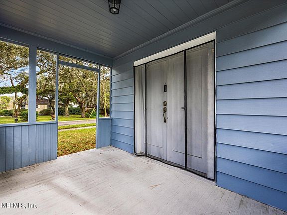 2nd image of 212 LAWTON Avenue
