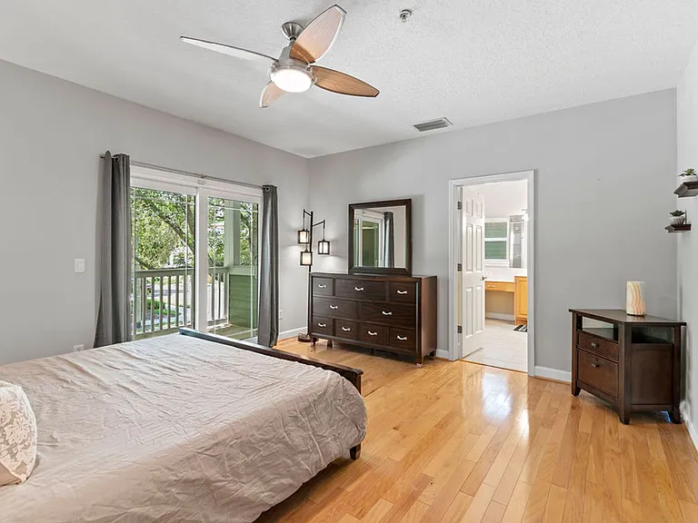 833 N Fern Creek Ave — Photo 19